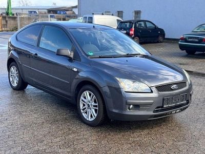Gebraucht Ford Focus 101 PS (74 kW) 2005 Grau Limousine