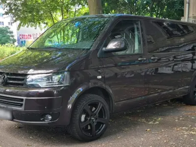 Gebraucht VW Caravelle 179 PS (131 kW) 2012 Andere farben Van