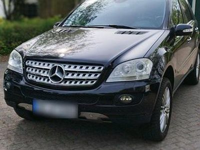 Gebraucht Mercedes ML350 272 PS (200 kW) 2005 Schwarz SUV