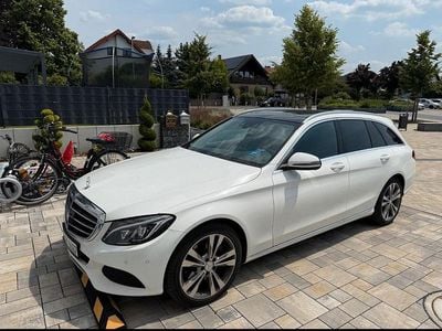 Weiß Gebraucht 2015 Mercedes C250 Exclusive Kombi | 8.900 € (Teuer)