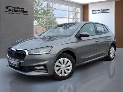 Graphitegrau metallic Gebraucht 2021 Skoda Fabia Ambition Limousine | 15.690 € (Fairer Preis)