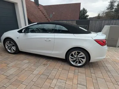Gebraucht Opel Cascada Eco 140 PS (102 kW) 2018 Weiß Cabrio