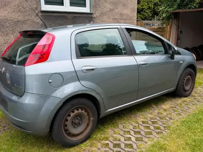 Gebraucht Fiat Punto 69 PS (50 kW) 2009 Andere farben Kleinwagen
