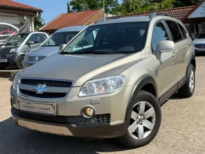 Gebraucht Chevrolet Captiva LS 136 PS (100 kW) 2009 Linen beige (metallic) SUV