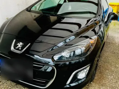 Gebraucht Peugeot 308 CC 156 PS (114 kW) 2014 Schwarz Cabrio