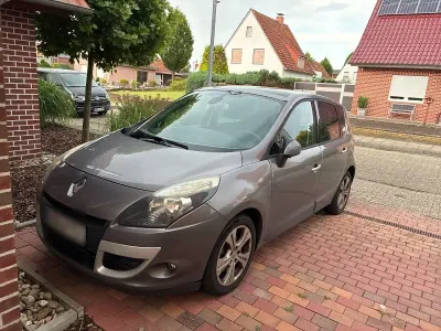 Gebraucht Renault Scenic E-Tech Dynamique 106 PS (77 kW) 2011 Grau Van / Kleinbus