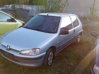 Peugeot 106