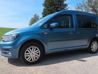 Blau Gebraucht 2015 VW Caddy Trendline Van / Kleinbus | 15.500 € (Fairer Preis)