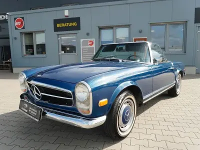 Gebraucht Mercedes 250 150 PS (110 kW) 1968 Blau Cabrio