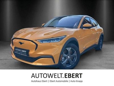 Grau Gebraucht 2022 Ford Mustang Mach-E Extended Range SUV | 32.690 € (Guter Preis)