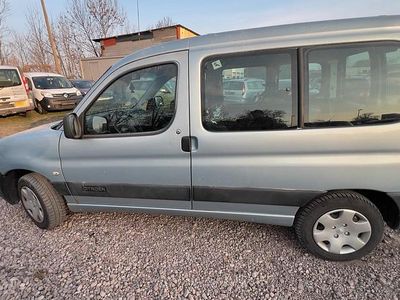 Gebraucht Citroën Berlingo 75 PS (55 kW) 2006 Silber Van / Kleinbus