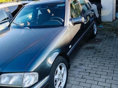 Mercedes C240