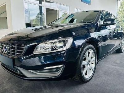 Blau metallic Gebraucht 2018 Volvo V60 Momentum Kombi | 20.000 € (Fairer Preis)