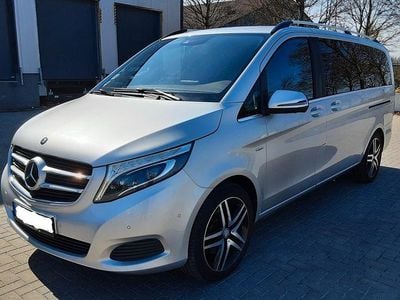 Gebraucht Mercedes V250 Avantgarde 190 PS (139 kW) 2016 Silber Van / Kleinbus