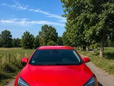Gebraucht Opel Astra GTC Edition 165 PS (121 kW) 2012 Rot Kleinwagen