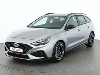 Neu Hyundai i30 N Line 140 PS (102 kW) 2025 Shimmeringsilvermet. Kombi