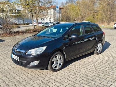 Gebraucht Opel Astra Sport 140 PS (102 kW) 2011 Schwarz Kombi