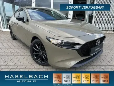 Neu Mazda 3 Nagisa 140 PS (102 kW) 2026 Gelb Limousine