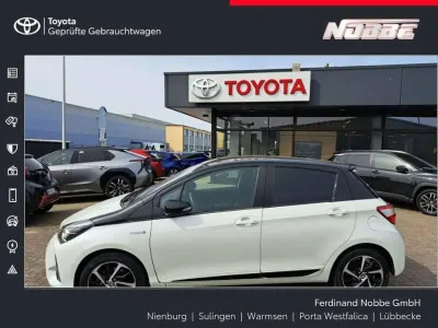 Gebraucht Toyota Yaris Hybrid Basis 101 PS (74 kW) 2019 Weiß Kleinwagen