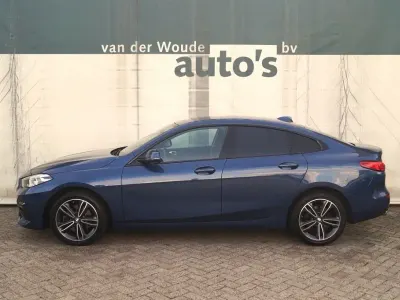 Gebraucht BMW 218 Gran Coupé Sport Line 136 PS (100 kW) 2023 Blau Coupé