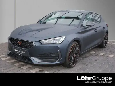 Używany Cupra Leon VZ1 300 KM (220 kW) 2024 Szary Sedan/Limuzyna