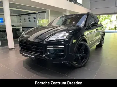 Neu Porsche Cayenne Turbo E-Hybrid 740 PS (544 kW) 2026 Schwarz SUV