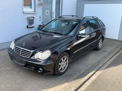 Gebraucht Mercedes C220 150 PS (110 kW) 2005 Schwarz Kombi