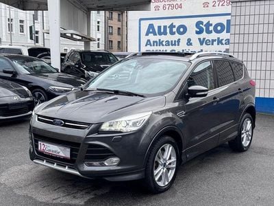 Grau Gebraucht 2016 Ford Kuga Individual SUV | 14.300 € (Fairer Preis)