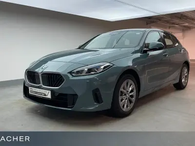 Gebraucht BMW 118 Efficient Dynamics 150 PS (110 kW) 2024 Cape york grün metallic Kleinwagen