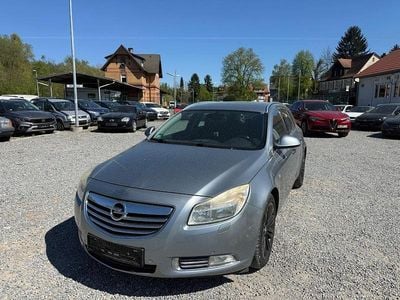 Second-hand Opel Insignia Edition 131 CP (96 kW) 2010 Argintiu Break