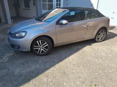 Gebraucht VW Golf 105 PS (77 kW) 2011 Silber Cabrio