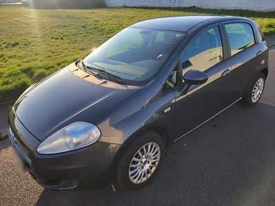 Gebraucht Fiat Punto 78 PS (57 kW) 2009 Grau Kleinwagen