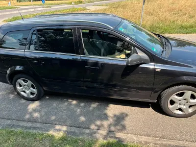 Gebraucht Opel Astra 85 PS (62 kW) 2007 Schwarz Kombi