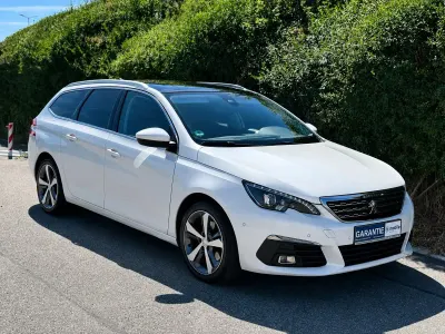 Gebraucht Peugeot 308 Allure 150 PS (110 kW) 2017 Weiß Kombi