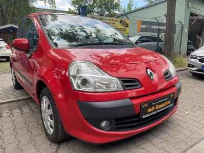 Gebraucht Renault Modus Dynamique 101 PS (74 kW) 2011 Rot Van / Kleinbus
