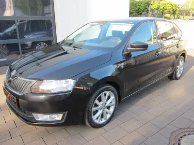 Gebraucht Skoda Rapid Drive 105 PS (77 kW) 2014 Schwarz Kleinwagen