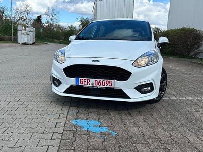 Gebraucht Ford Fiesta ST-Line 101 PS (74 kW) 2018 Weiß Kleinwagen