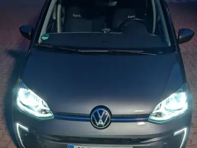 Gebraucht VW e-up! Style 61 kW (83 PS) 2022 Grau Kleinwagen