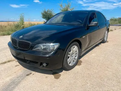 Gebraucht BMW 750 Basis 367 PS (269 kW) 2006 Schwarz Limousine