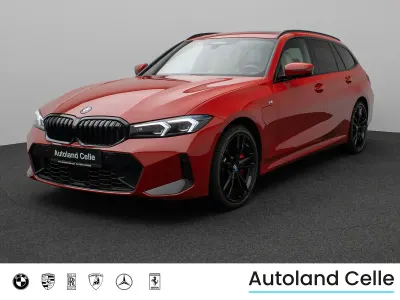 Gebraucht BMW 330e M Sport 292 PS (214 kW) 2023 Melbourne red metallica75beige Limousine