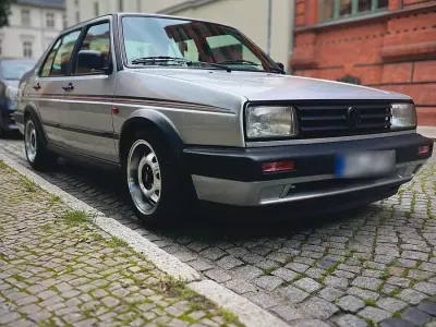 Gebraucht VW Jetta 70 PS (51 kW) 1991 Silber Limousine
