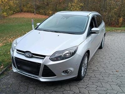Silber Gebraucht 2011 Ford Focus Kombi | 6.000 € (Etwas zu teuer)