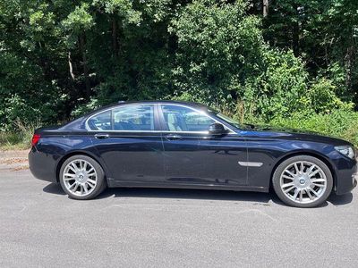 BMW 750