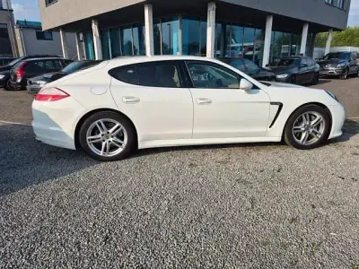 Gebraucht Porsche Panamera 4 Platinum Edition 299 PS (219 kW) 2013 Pure white Kleinwagen