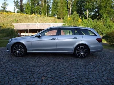 Mercedes E200