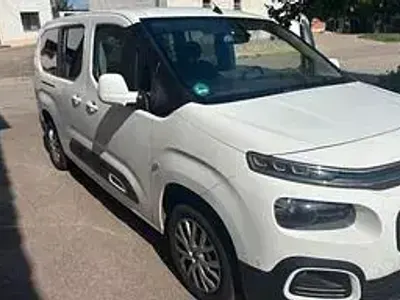 Gebraucht Citroën Berlingo Feel 131 PS (96 kW) 2020 Weiß Van / Kleinbus