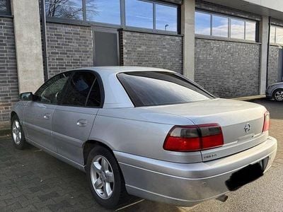 Opel Omega