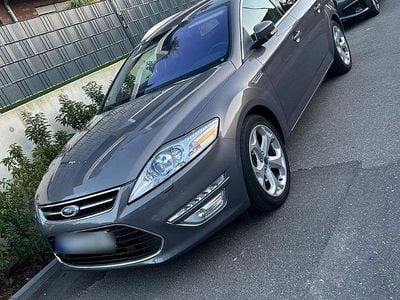 Gebraucht Ford Mondeo Trend 163 PS (119 kW) 2014 Grau Kombi