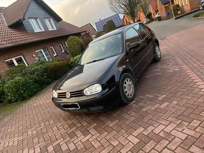 Gebraucht VW Golf IV 75 PS (55 kW) 2000 Schwarz Kleinwagen