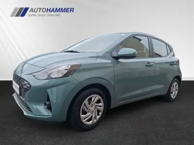 Neu Hyundai i10 63 PS (46 kW) 2025 Mangrove green / min Kleinwagen